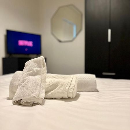 Fully Equipped One Bedroom Apartment Near Old Trafford Stadium! Манчестер Экстерьер фото