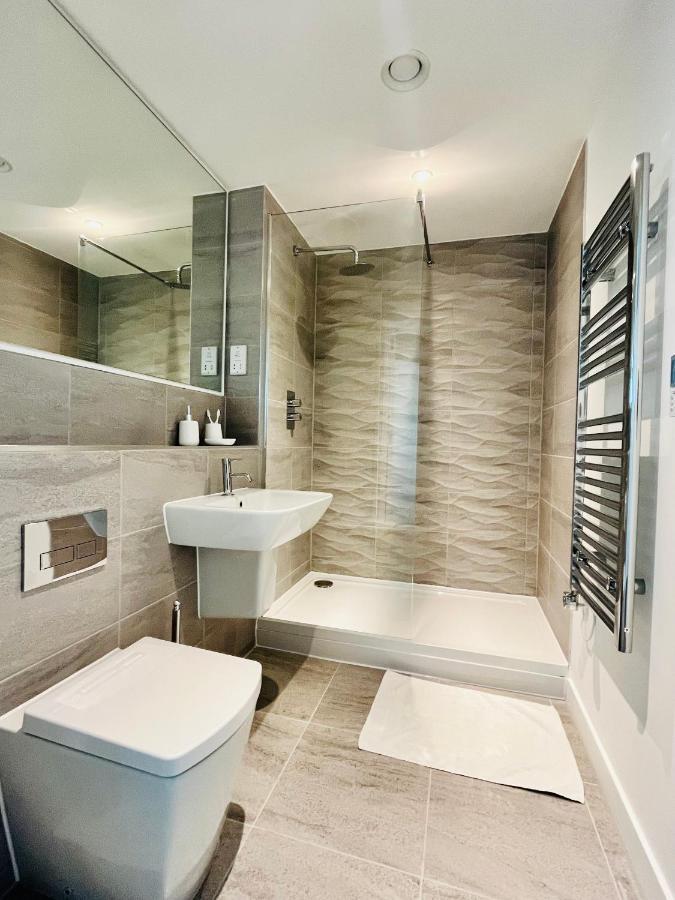Fully Equipped One Bedroom Apartment Near Old Trafford Stadium! Манчестер Экстерьер фото